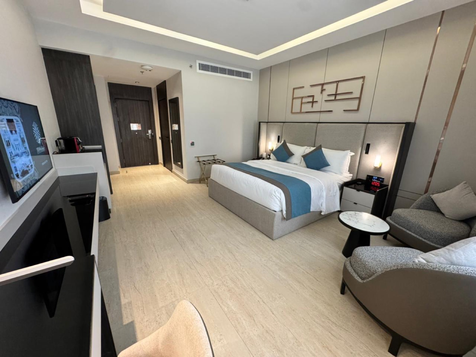 Accessible Room with a king bed, a level floor and wide clear circulation space
